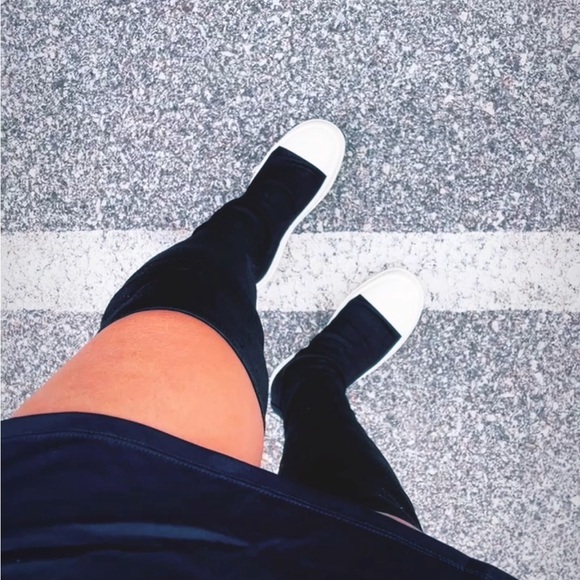 Worn once. Great condition. Dust bag included. - Picture 2 of 2